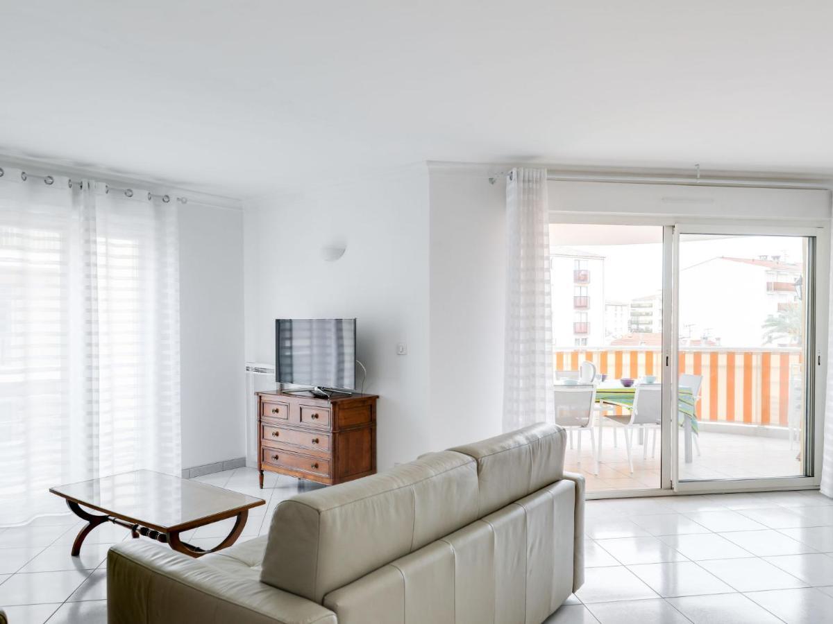 Apartment Residence L'Amiral By Interhome Saint-Raphaël Eksteriør billede