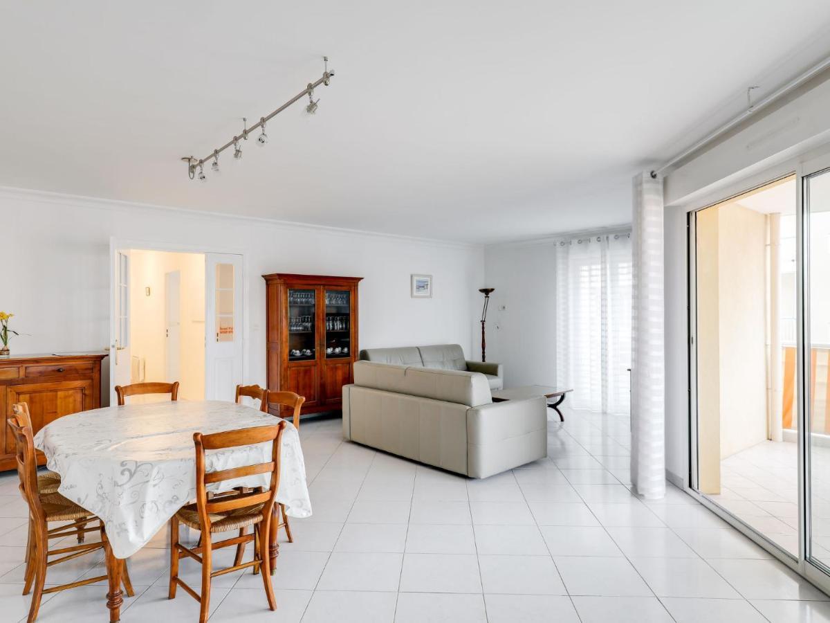 Apartment Residence L'Amiral By Interhome Saint-Raphaël Eksteriør billede