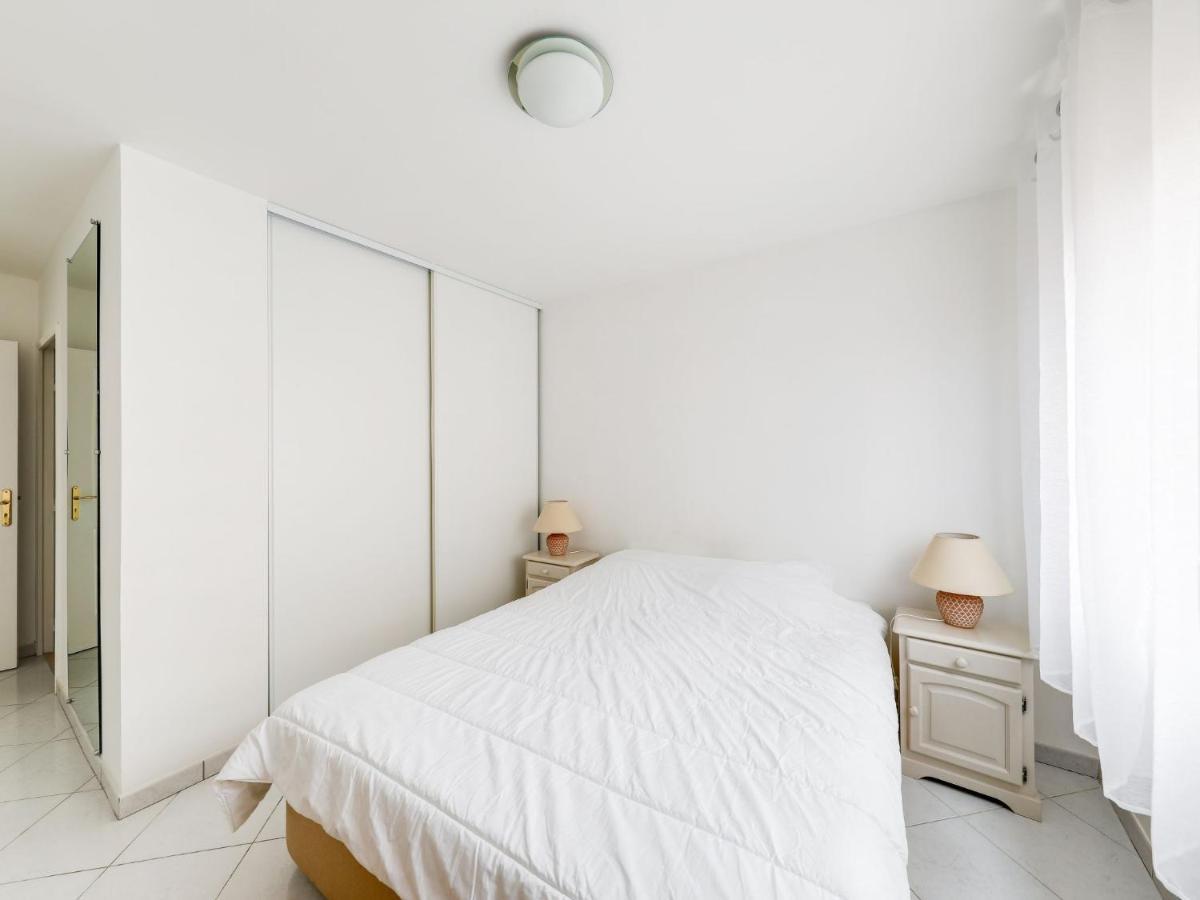 Apartment Residence L'Amiral By Interhome Saint-Raphaël Eksteriør billede